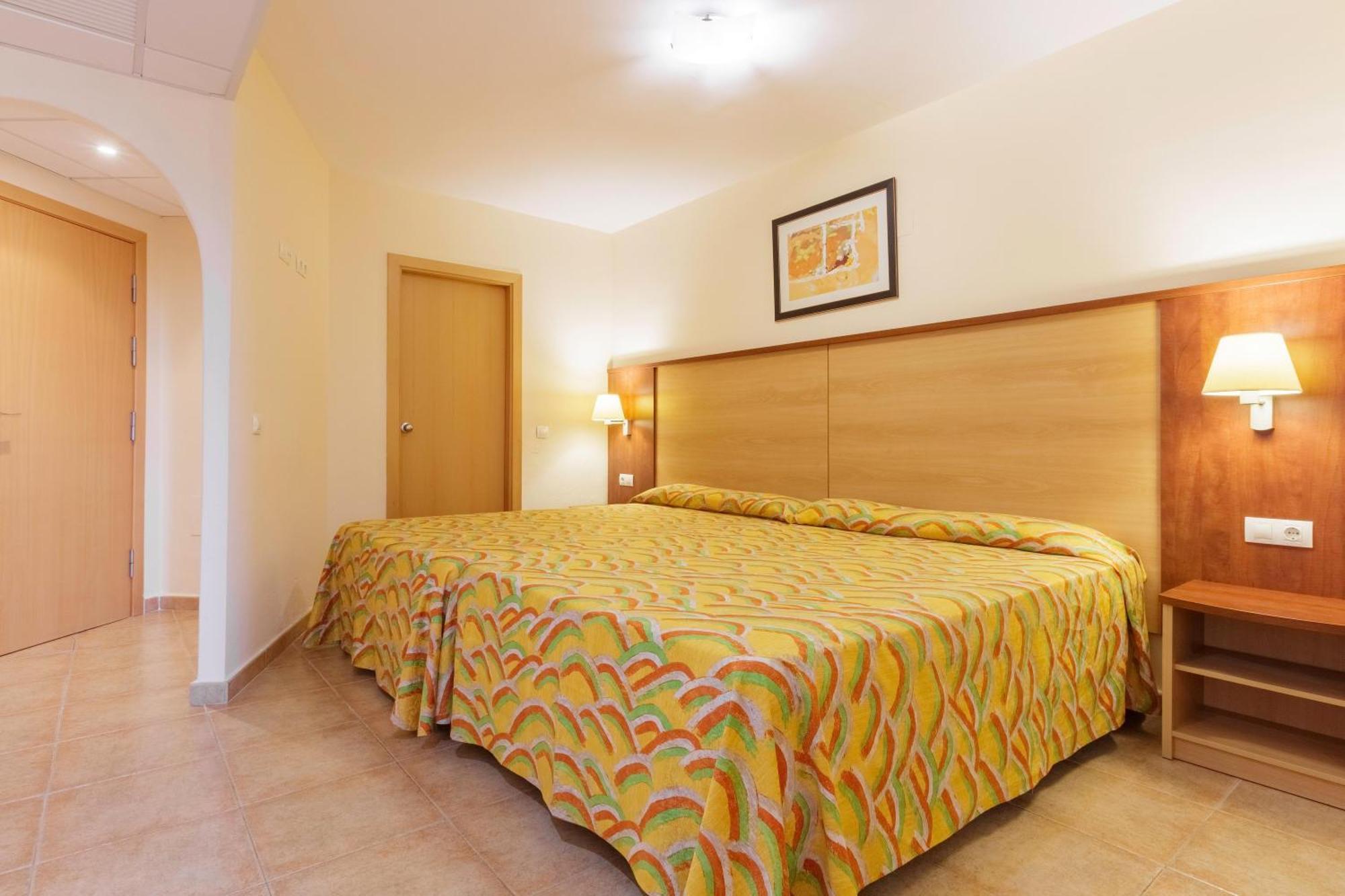 Apartamentos Best Alcazar La Herradura  Exteriér fotografie