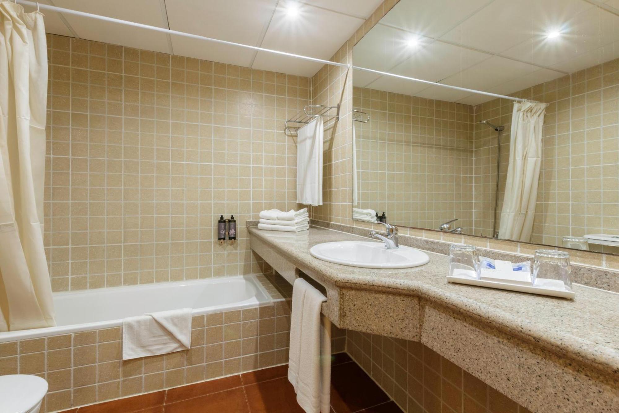 Apartamentos Best Alcazar La Herradura  Exteriér fotografie